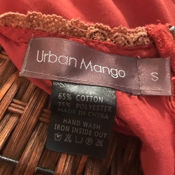 Urban Mango Sz. Small Blouse With Lace Accent - Picture 4 of 4